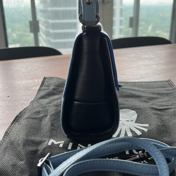 Min & Mon micro purse with crossbody strap - Picture 8 of 11